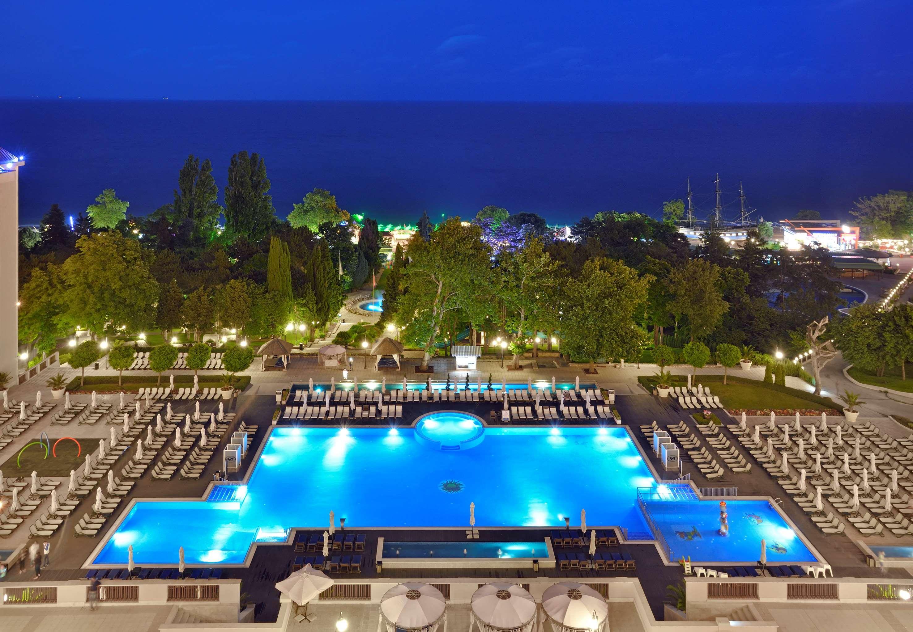 Marina Grand Beach Hotel Zlatni pjasătsi Eksteriør bilde