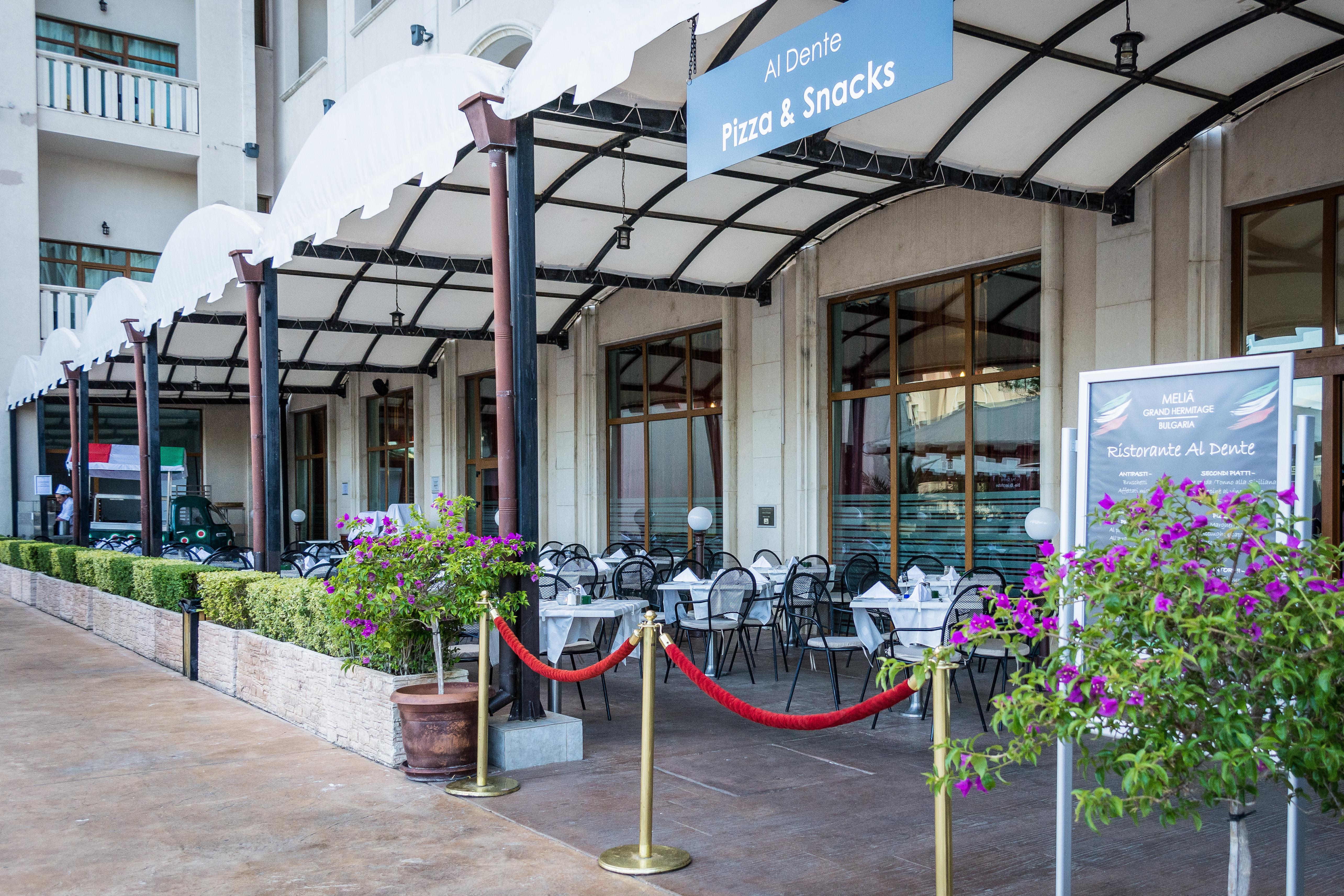 Marina Grand Beach Hotel Zlatni pjasătsi Eksteriør bilde
